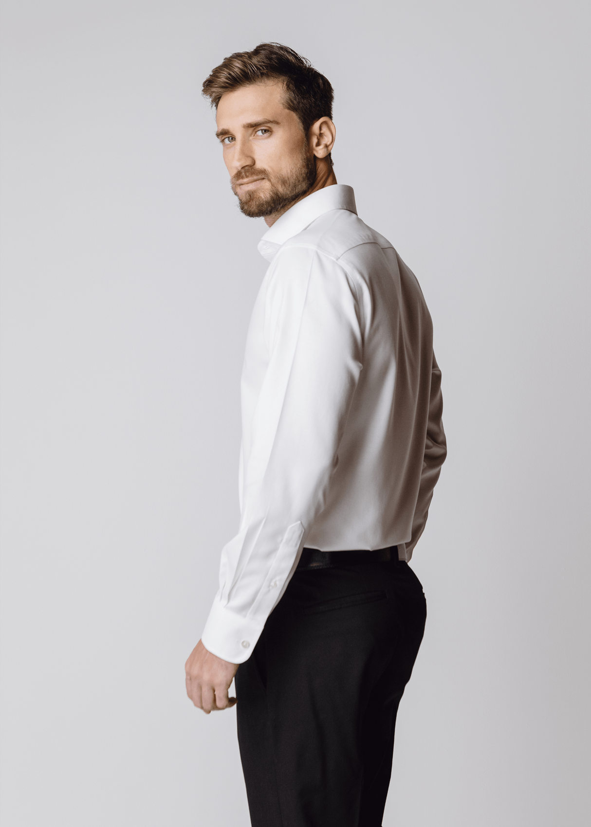 Londoner Re-Defined White Dress Shirt - Contemporary – Non-Iron, Wrinkle-Resistant, Breathable Cotton, Londoner Collar