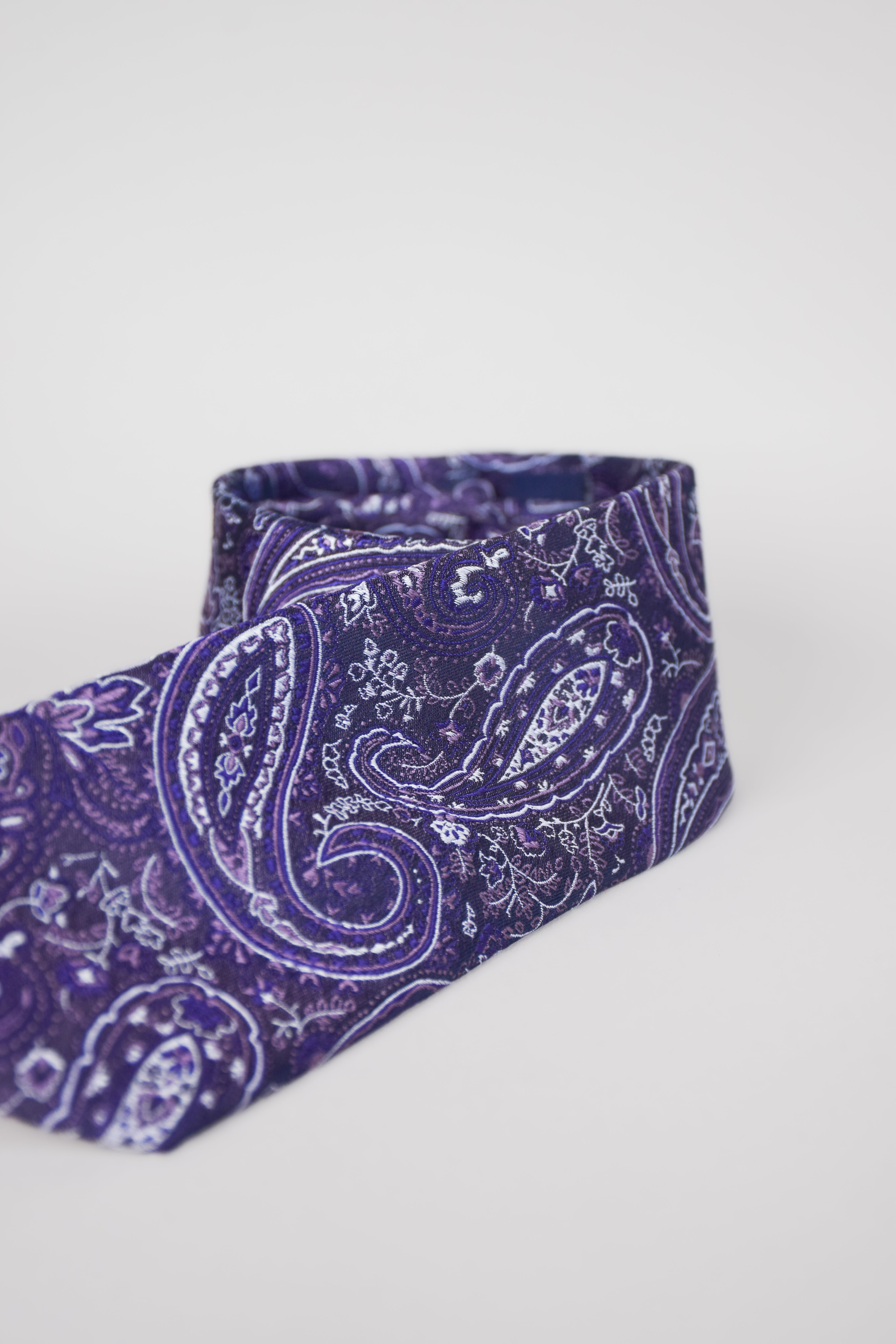 Woven Tie | Pure Silk |  Paisley Pattern - Atica Man